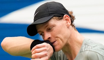 Svetová antidopingová agentúra opäť vyštartovala po Sinnerovi. Žiada rok až dva trvajúci zákaz činnosti