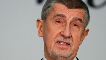 Žene Andreja Babiša prišla obálka s ostrým nábojom. Jeho rodina má strach o život, tvrdí