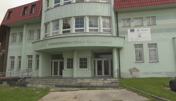 Dlhy a nevyplatené mzdy. Bývalá zamestnankyňa nám priblížila pomery na Kollárovej škole