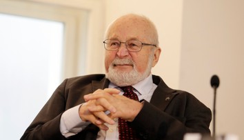 Vo veku 92 rokov zomrel zakladateľ Nadácie Charty 77 František Janouch