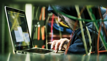 Počítačoví experti zverejnili, kto by mohol stáť za kybernetickým útokom. Budete prekvapení