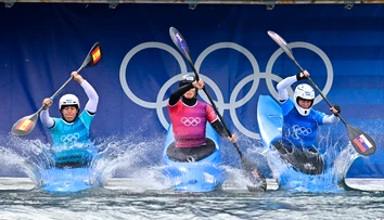 Vlajkonosička slovenskej výpravy sa lúči s olympiádou. Paňková sa v kajak krose nedostala do boja o medaily