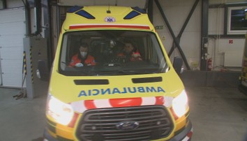 Nákup sanitiek sa odkladá. Mnohé vozidlá sú pritom opotrebované a na cestách už nemajú čo robiť