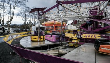 V zábavnom parku sa odtrhol kolotoč. Nešťastie neprežil muž, zranili sa aj deti