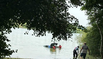 Veľké nešťastie pri Trnave. Z auta, ktoré skončilo v priehrade, vytiahli telo muža