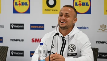 Slováci Švédov nikdy neporazili. Náš herný štýl nie je ľahký, ale môžeme s ním byť úspešní, verí Lobotka