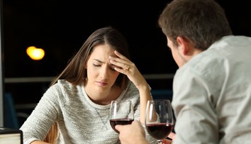 O nevere partnera vedia, ale tvária sa, že ju nevidia. V Česku je na vzostupe nový typ vzťahov