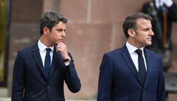 Francúzsky premiér Attal avizoval, že rezignuje. Macron ho žiada, aby ostal