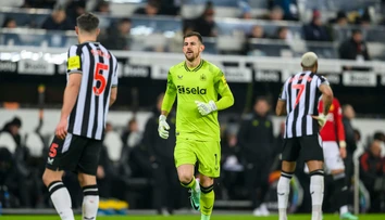 Tréner Newcastlu vyslovil dôveru Dúbravkovi. Slovák so životnou šancou, konkurenciou Karius