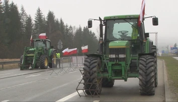 Poliaci opäť blokujú hraničný priechod so Slovenskom. Sľubujú tvrdší a omnoho dlhší protest