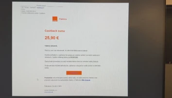 Nová finta podvodníkov. Chcú od vás vymámiť peniaze cez falošné preplatky faktúr