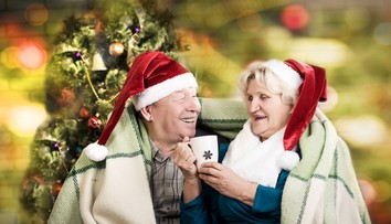 Vianočný príspevok pre dôchodcov sa má zdvojnásobiť