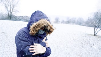 Východnú Európu zasiahne silný studený front. V niektorých oblastiach to bude aj so snehom