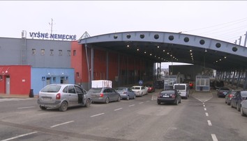 Neodhadla ho. Cestujúca z Ukrajiny chcela na hraniciach podplatiť colníka, teraz má problémy