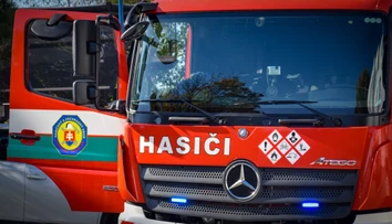 Budovu bývalej mestskej telocvične v Šahách zničil rozsiahly požiar