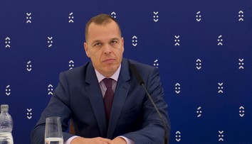 Kancelárovi národnej rady Guspanovi hackli email, prípad už rieši polícia