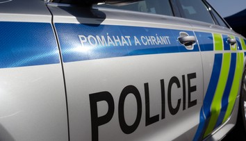 Muž sľúbil modelkám v Prahe profesionálne fotenie. Namiesto toho ich omámil a zneužil