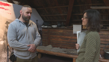 Prezidentský seriál. Milan Náhlik je proti NATO i EÚ a pozval nás do múzea