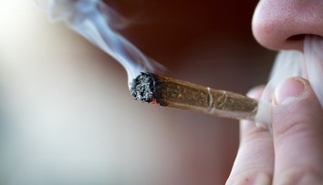 Nepríjemný zápach z úst? Takto z neho odstránite cesnak, cigarety aj alkohol