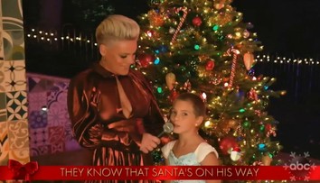 Hviezdou nie Pink, ale jej dcéra Willow. Keď započujete jej hlas... Vau!