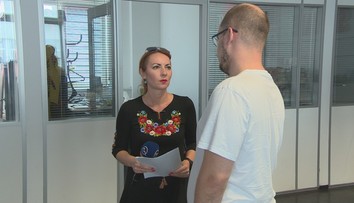 SIS lustrovala novinára Adama Valčeka, podľa jej riaditeľa bolo všetko zákonné