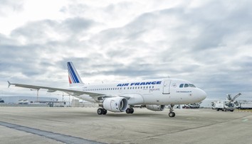 Dve letecké spoločnosti obmedzujú spojenie s Izraelom a Iránom