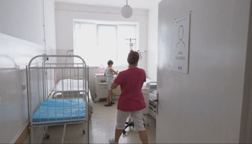 Celý kraj sa delí iba o pár desiatok infekčných lôžok. Všetci pacienti putujú do Prešova