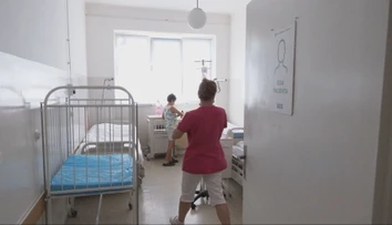 Celý kraj sa delí iba o pár desiatok infekčných lôžok. Všetci pacienti putujú do Prešova