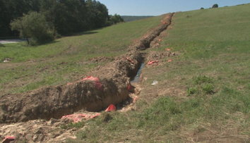 Zlodeji káblov z malej dediny na východe odniesli do zberu meď za 100 000 eur. Nechali za sebou spúšť