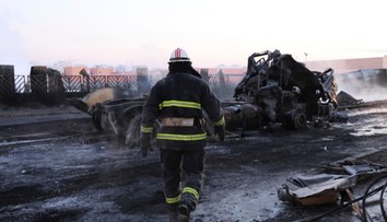 Cisterna s plynom po zrážke s autom explodovala. Po vážnej nehode v Mongolsku hlásia šesť obetí