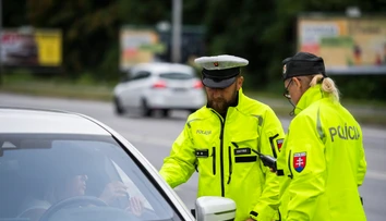Zvolenčanka (44) sadla za volant, aj napriek tomu, že mala zákaz šoférovať. A to nebolo všetko