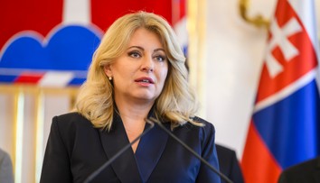 Nie je v poriadku útočiť na dôstojnosť človeka pre politický názor. Zastavme to, vyzvala prezidentka