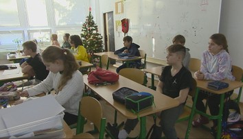 Úradujú choroby, inde chcú šetriť. Niektoré školy si predĺžili vianočné prázdniny