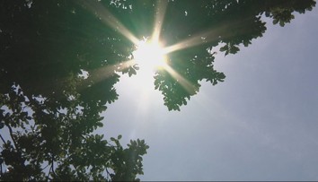 Ochrana pred slnkom je mimoriadne dôležitá. Opaľovacie krémy by sme mali používať celoročne, tvrdia odborníci