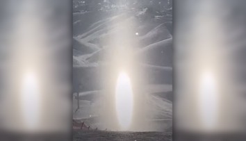 VIDEO: Návštevníkov lyžiarskeho strediska ohromil nevídaný jav. Vyzeral ako brána do inej dimenzie