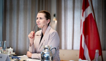 Dánska premiérka druhýkrát odložila vlastnú svadbu. Tentoraz pre summit Európskej únie