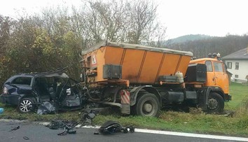 Po nehode auta s nákladiakom pri Giraltovciach zomrel Dominik (†30). Predbiehal kamión