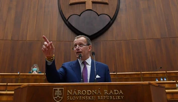 Poslanci ukončili druhú schôdzu parlamentu, popoludní sa očakáva ďalšia