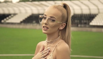 Náhoda? Nová pesnička Simy sa až príliš podobá na slávny hit