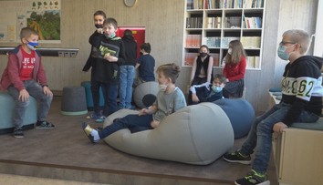 Byť zoči-voči spolužiakom v príjemnom prostredí. V Nových Zámkoch stavili na trend zbližovania