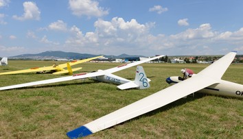 Vetroň, ktorý sa mal podľa turistov zrútiť, nakoniec bezpečne pristál v Nitre