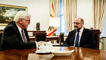 Socialistu Schulza pozval Steinmeier na rozhovory