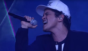 Zimomriavky zaručené. Bruno Mars predviedol dokonalé vystúpenie