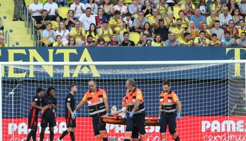 Ďalšia tvrdá rana pre Barcelonu. Zranenie vyradilo z hry brankársku jednotku a kapitána