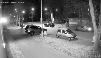 Podpaľači v Žiline zapálili auto, nepočítali s tým, že ich uvidia svedkovia