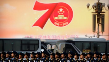 Veľkolepá vojenská prehliadka v Číne. Pripomínajú si 70. výročie vzniku ČĽR