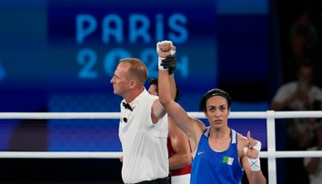 Alžírska boxerka žaluje pre kyberšikanu Muska či Rowlingovú. Preverovať budú aj príspevky Trumpa