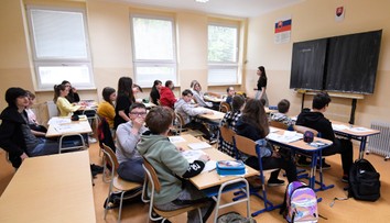 Návrat do školy bez potvrdenia. Rodičia už nemusia vypĺňať vyhlásenie o bezpríznakovosti