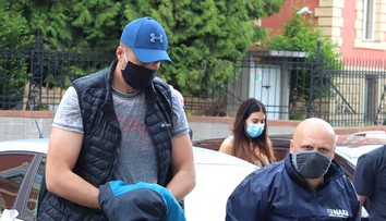 Bývalý obchodný riaditeľ Štátnych lesov ostáva za mrežami, vinia ho z brania úplatku