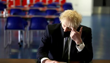 Zamestnanci Johnsonovho úrady mali párty v predvečer pohrebu princa Philipa